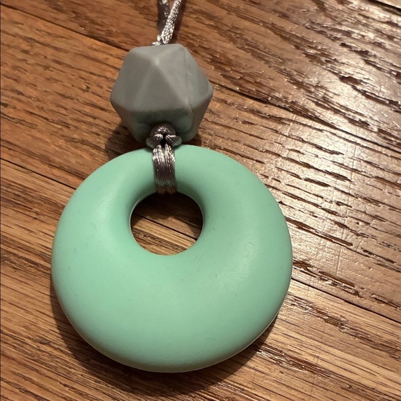 Pink and Mint Silicone Teething/Chewing Necklace Duo Adult Sized - Picture 3 of 7